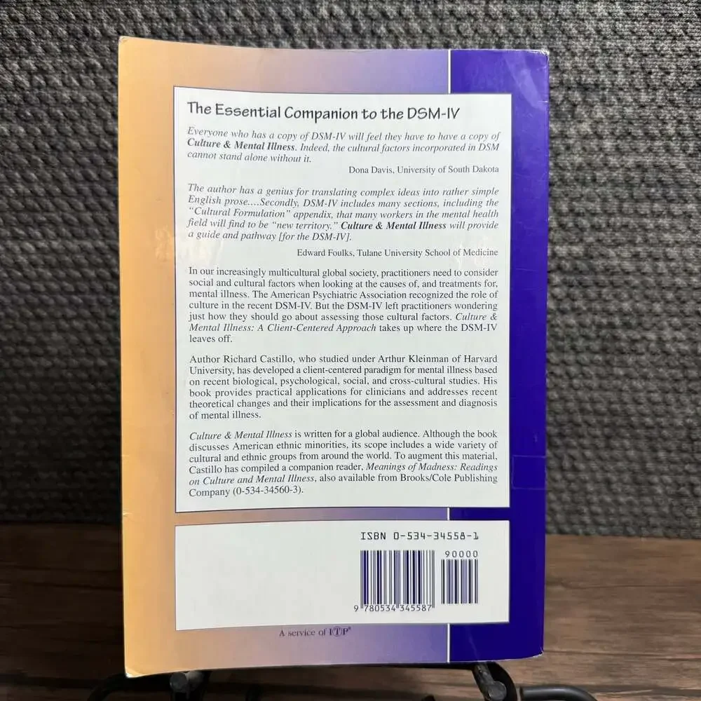 Culture & Mental Illness : A Client-Centered Approach by Richard J Castillo